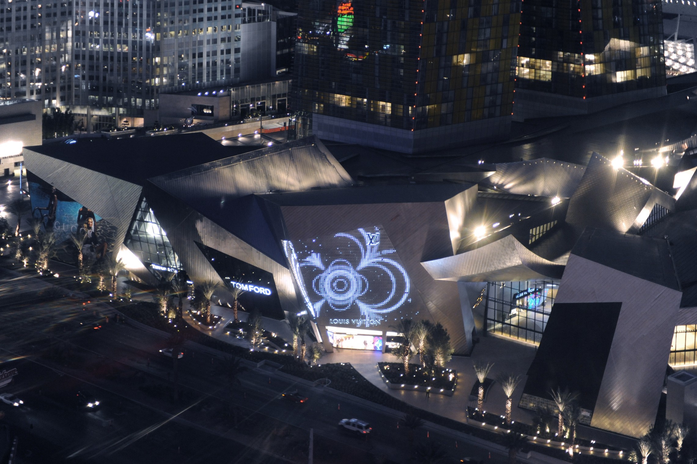 The shops at Crystals by Daniel Libeskind - RTF